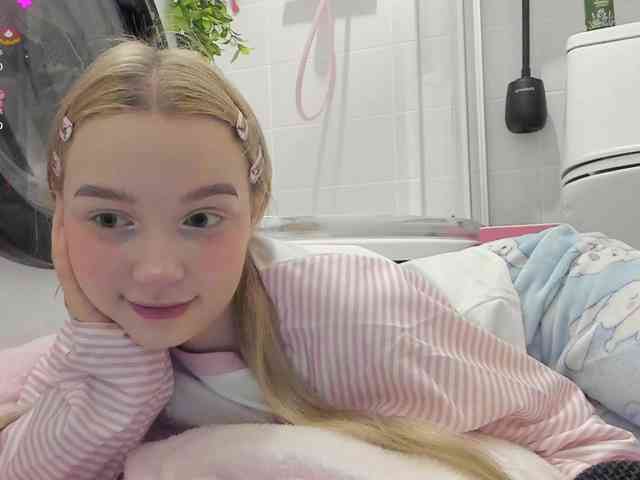 MimiMila webcam
