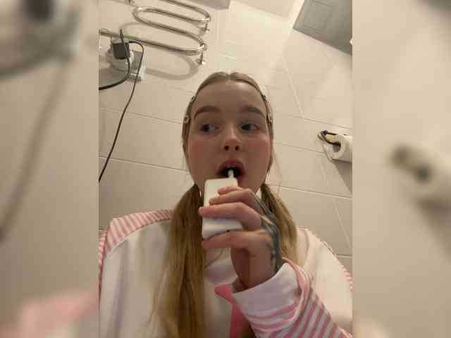 MimiMila webcam