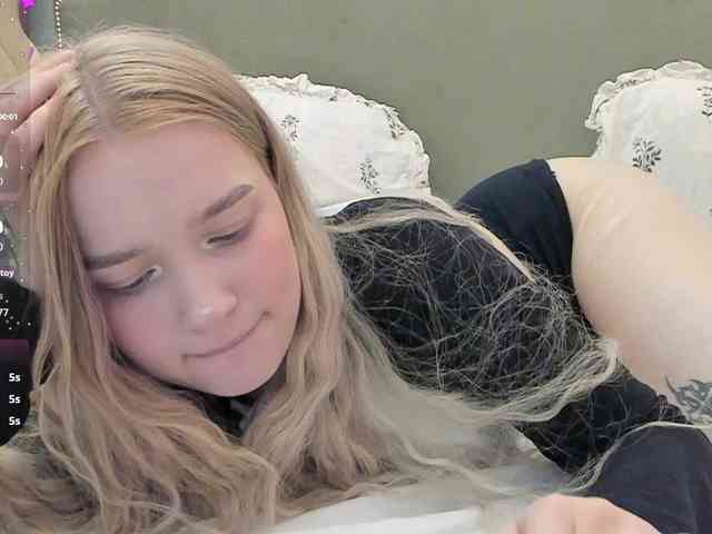 MimiMila webcam