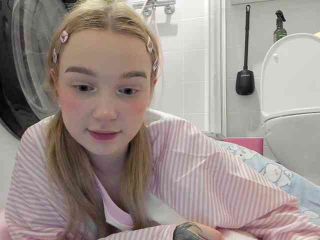 MimiMila webcam