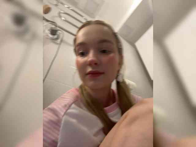 MimiMila webcam