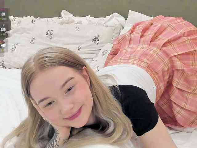 adult sex chat room MeowMia