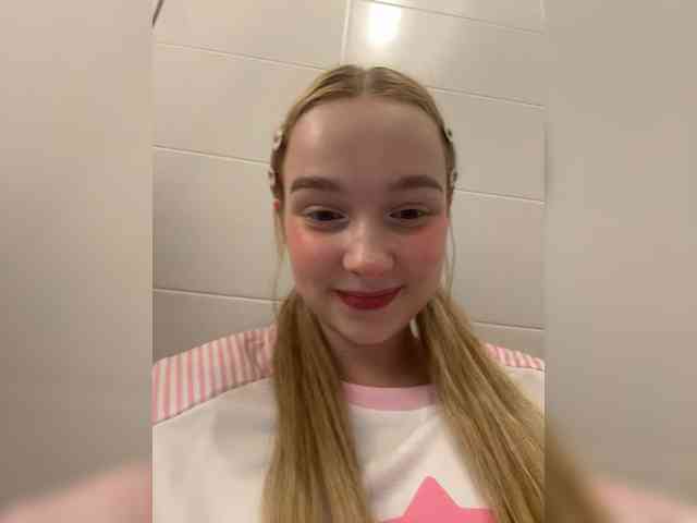 MimiMila webcam
