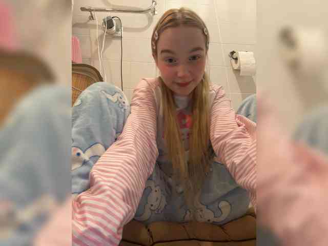 MimiMila webcam