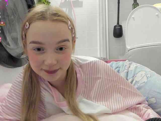 MimiMila webcam