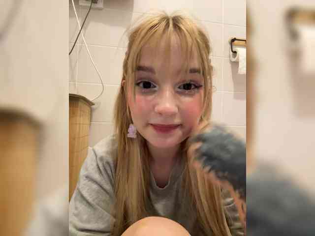MimiMila webcam