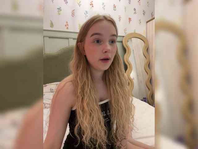 MimiMila webcam
