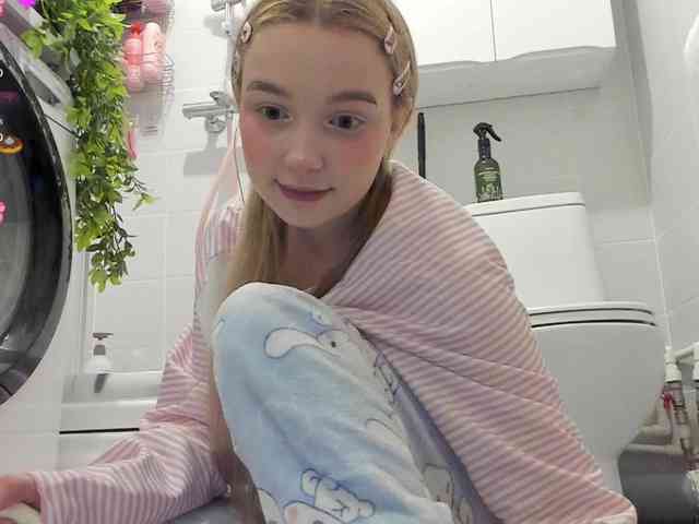 MimiMila webcam