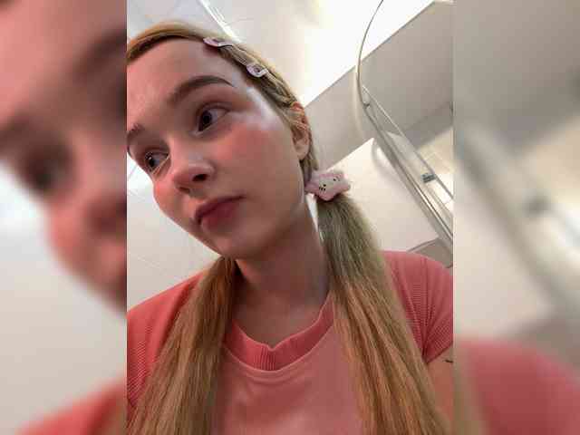 MimiMila webcam