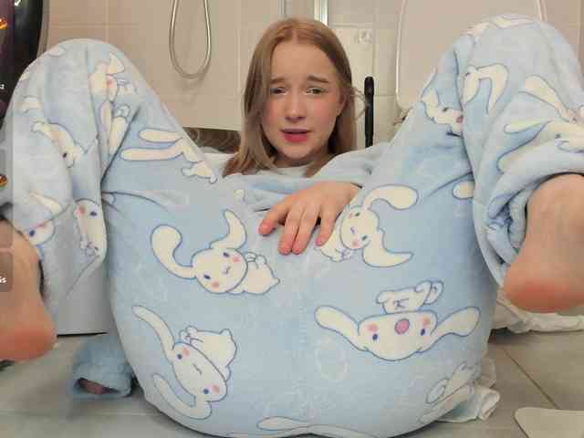 adult sex chat room MeowMia