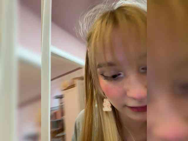 MimiMila webcam