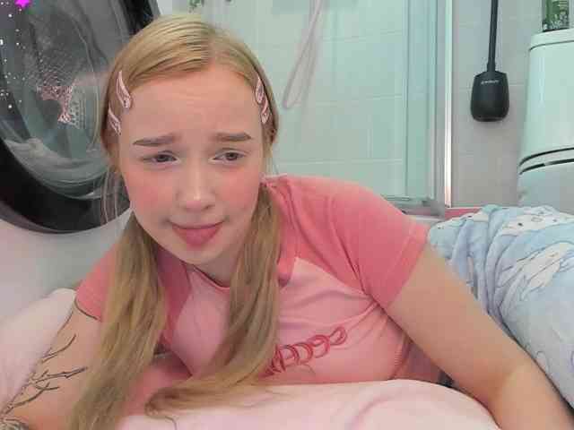 MimiMila webcam