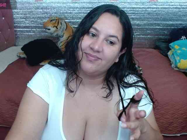 emilynessa webcam