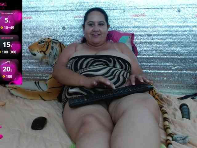 emilynessa webcam