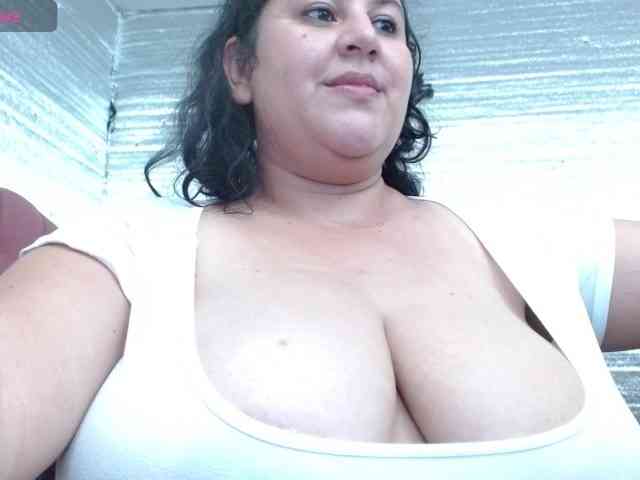 emilynessa webcam