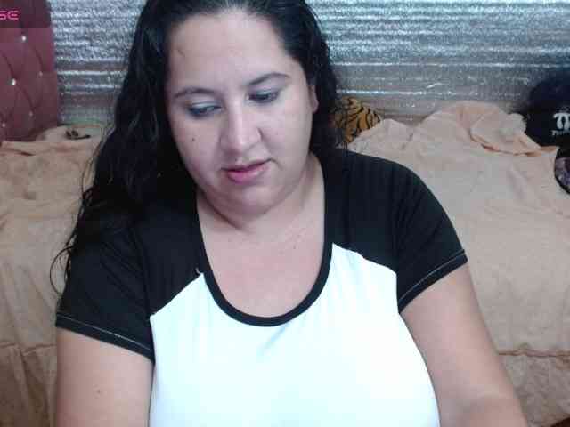 emilynessa webcam