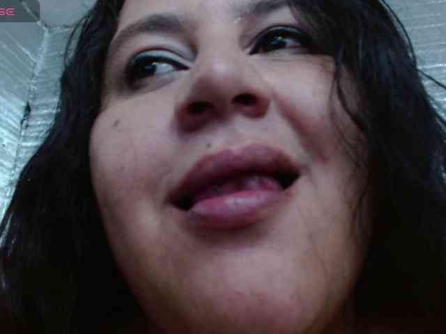 emilynessa webcam