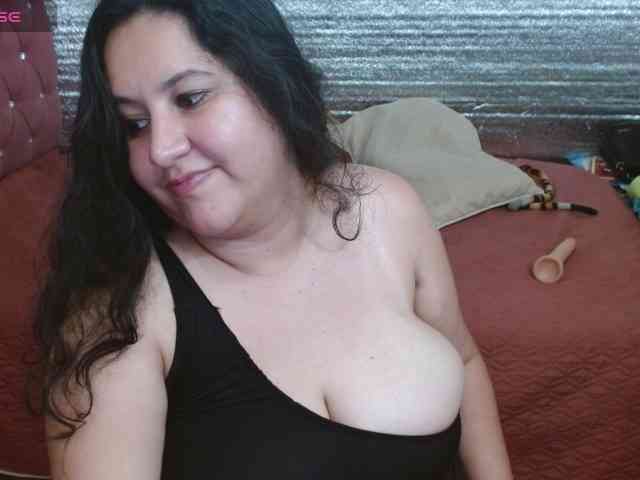 emilynessa webcam