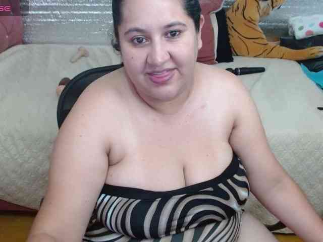 emilynessa webcam