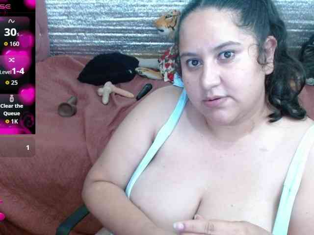emilynessa webcam