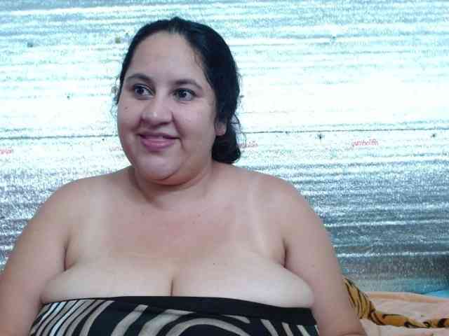 emilynessa webcam