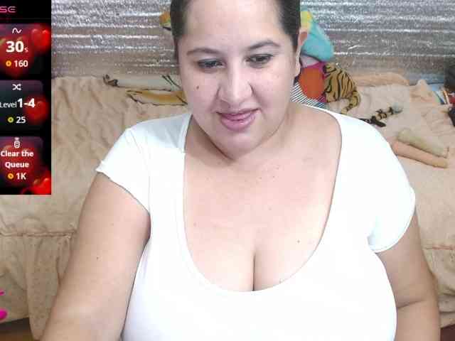 emilynessa webcam