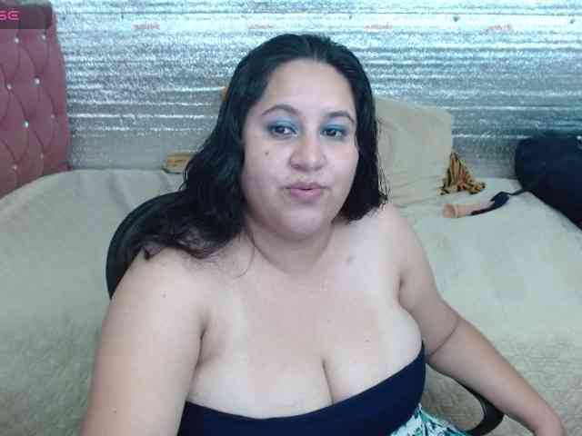 emilynessa webcam