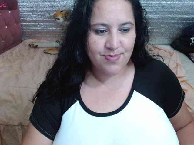 emilynessa webcam