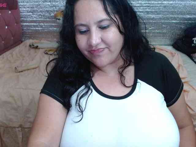 emilynessa webcam