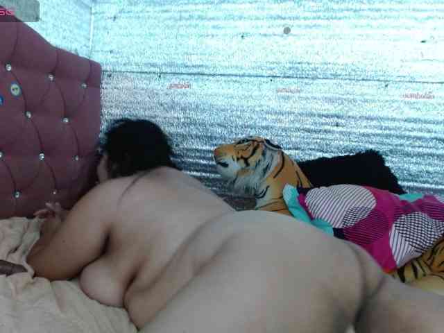 emilynessa webcam