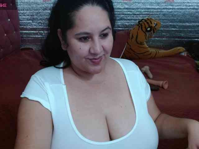 emilynessa webcam