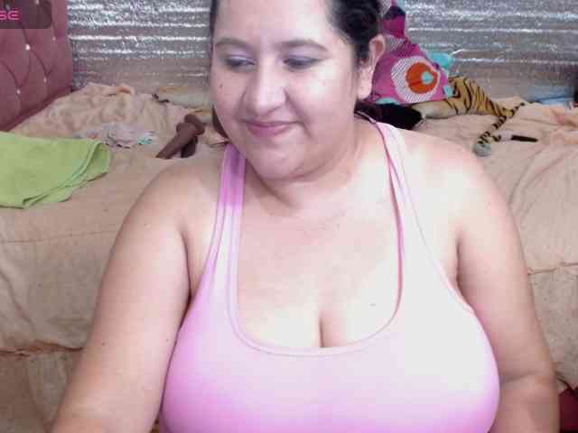 emilynessa webcam