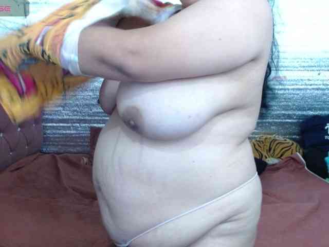 emilynessa webcam