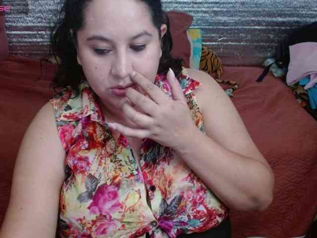 emilynessa webcam
