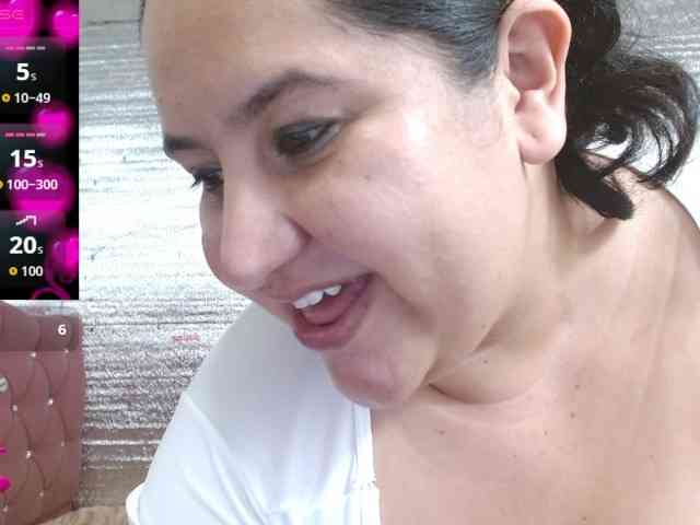 emilynessa webcam