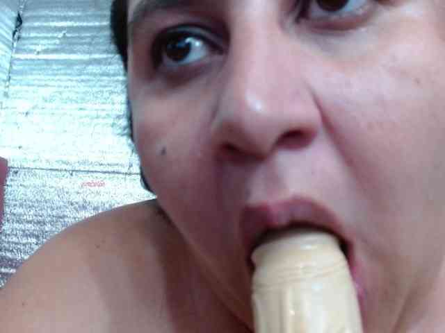 emilynessa webcam