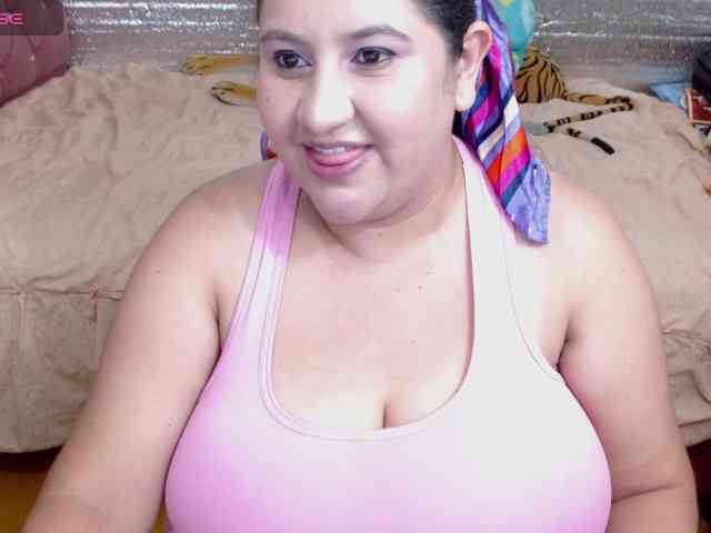 emilynessa webcam