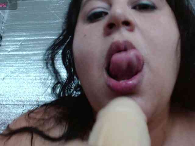 emilynessa webcam