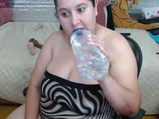emilynessa webcam