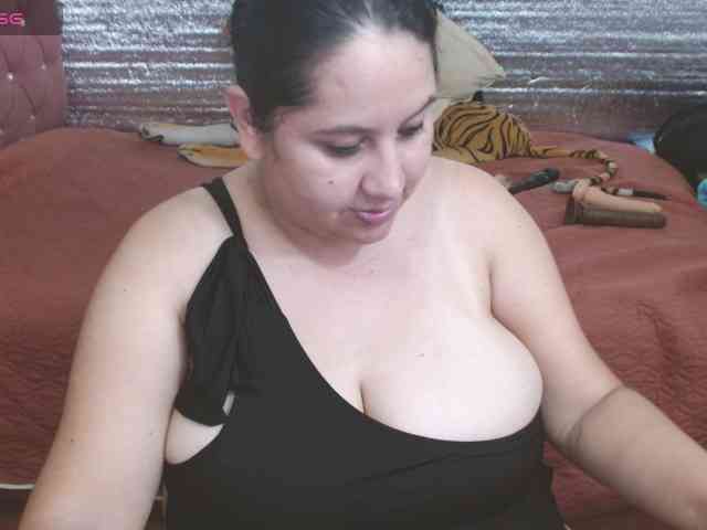 emilynessa webcam