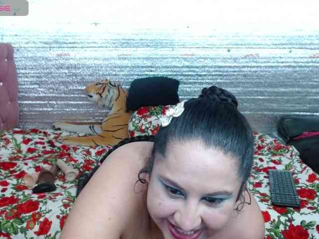 emilynessa webcam