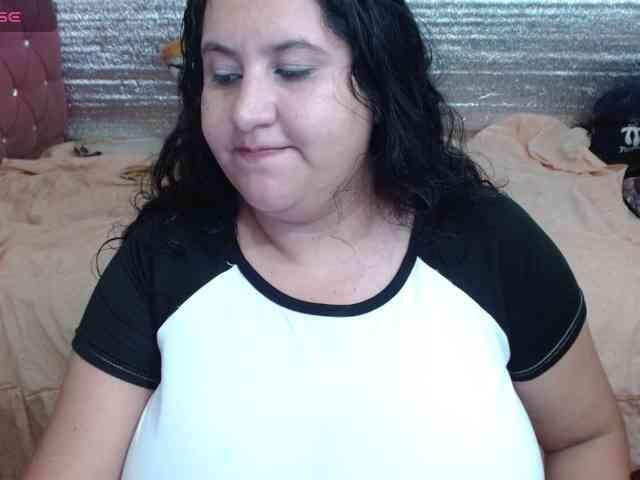 emilynessa webcam