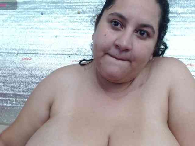 emilynessa webcam