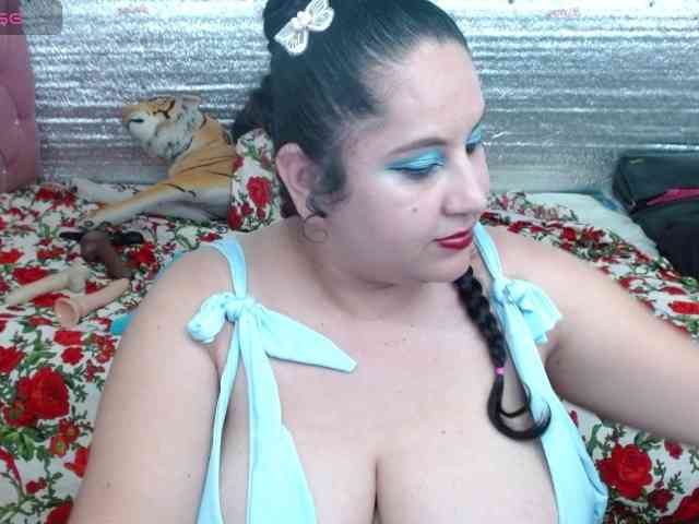 emilynessa webcam