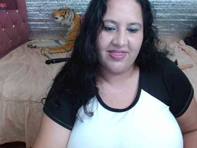 emilynessa webcam