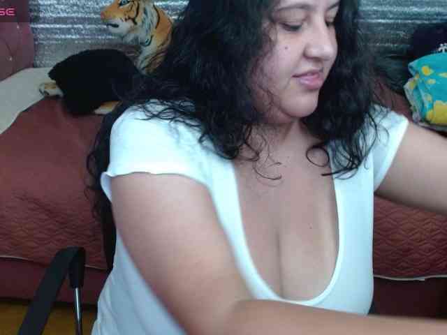 emilynessa webcam