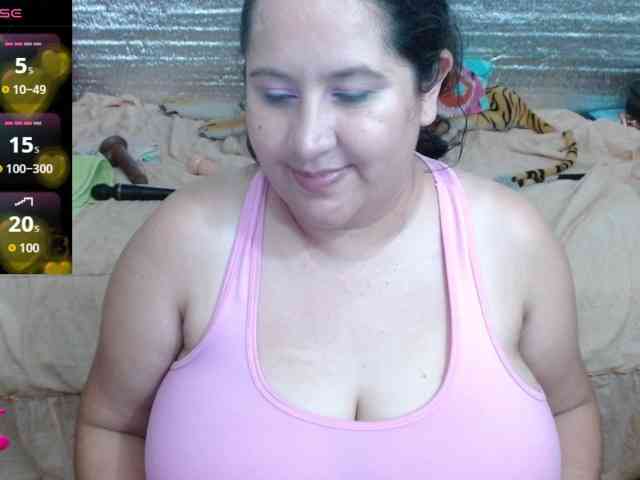 emilynessa webcam
