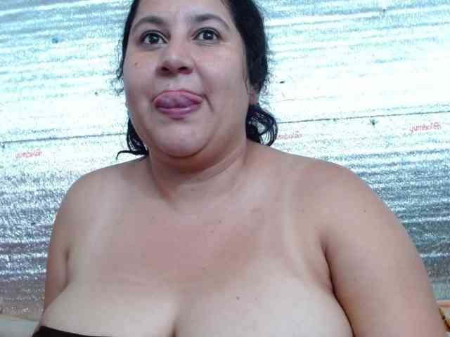 emilynessa webcam