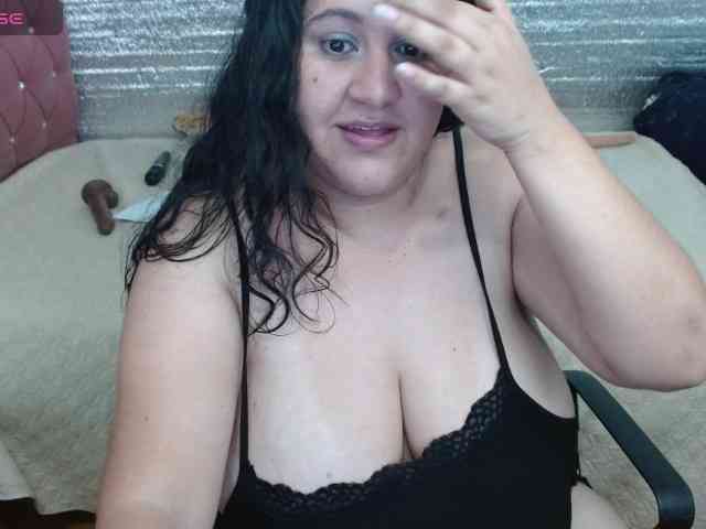 emilynessa webcam