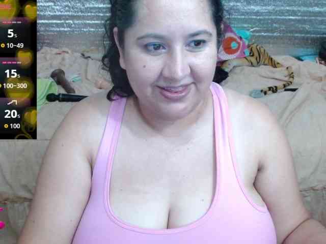 emilynessa webcam